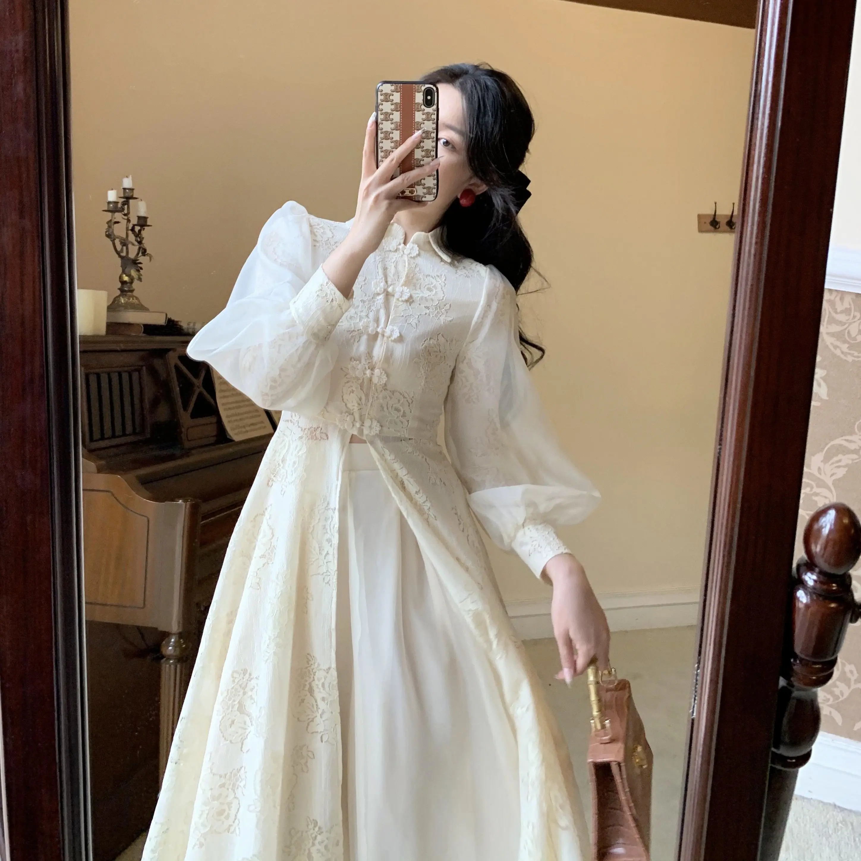 

Современный комплект платья Cheongsam — элегантная макси-юбка из двух частей с цветочным принтом и шифоновой накидкой