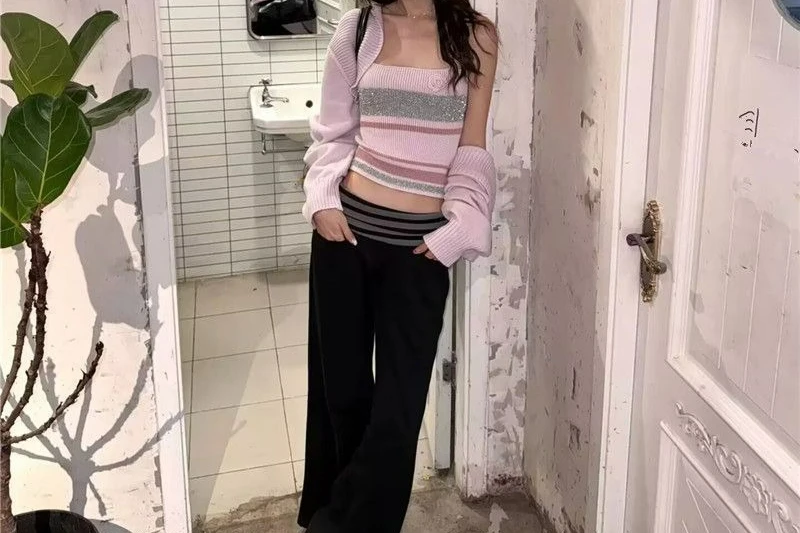 Setelan Dua Potong Jaket Cardigan Pendek dan Tali Selempang Gaya Santai Modis Musim Gugur 2025 untuk Wanita