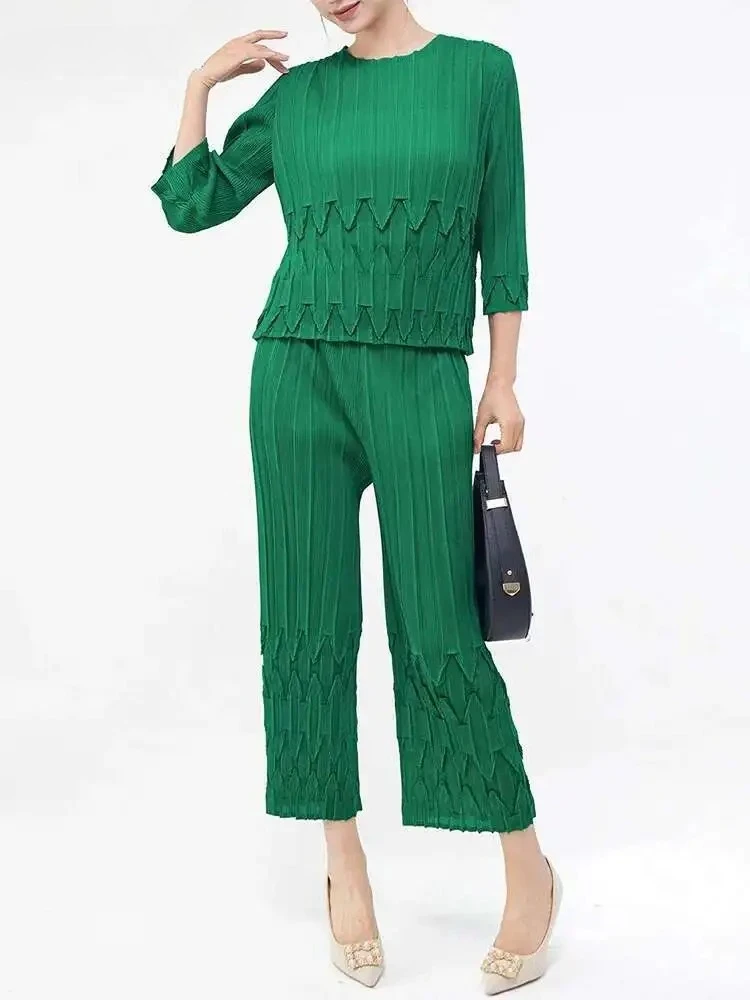 

Pleated Pants Set Nicole Design Women's Round Neck T-Shirt + Wide Leg Pants Miyake 2025 Summer New Fashion Solid Colour Set