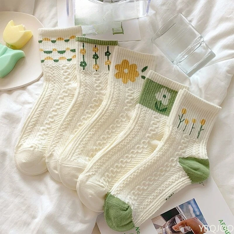 5 Pairs Women Soft Comfortable Cartoon Socks Creative Fashionable Printed Socks Lightweight Green Bottomed Midlength Socks
