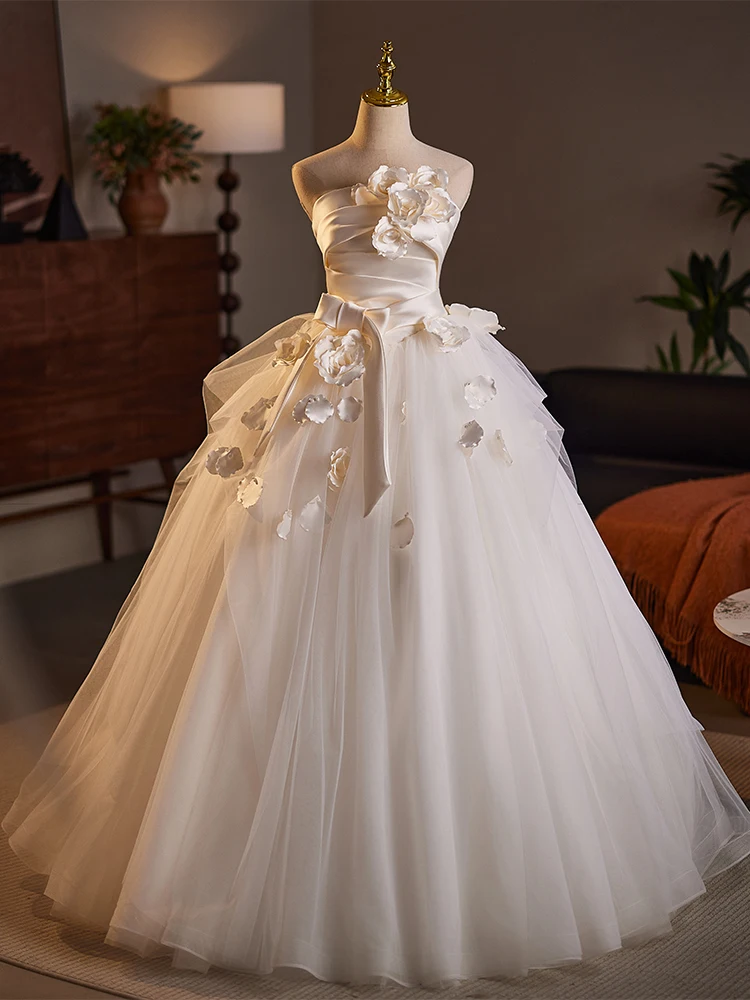 

White Flower Embellished Strapless Satin Wedding Dress Elegant Princess Style Long Skirt High Quality Fabric for plus Size Br...