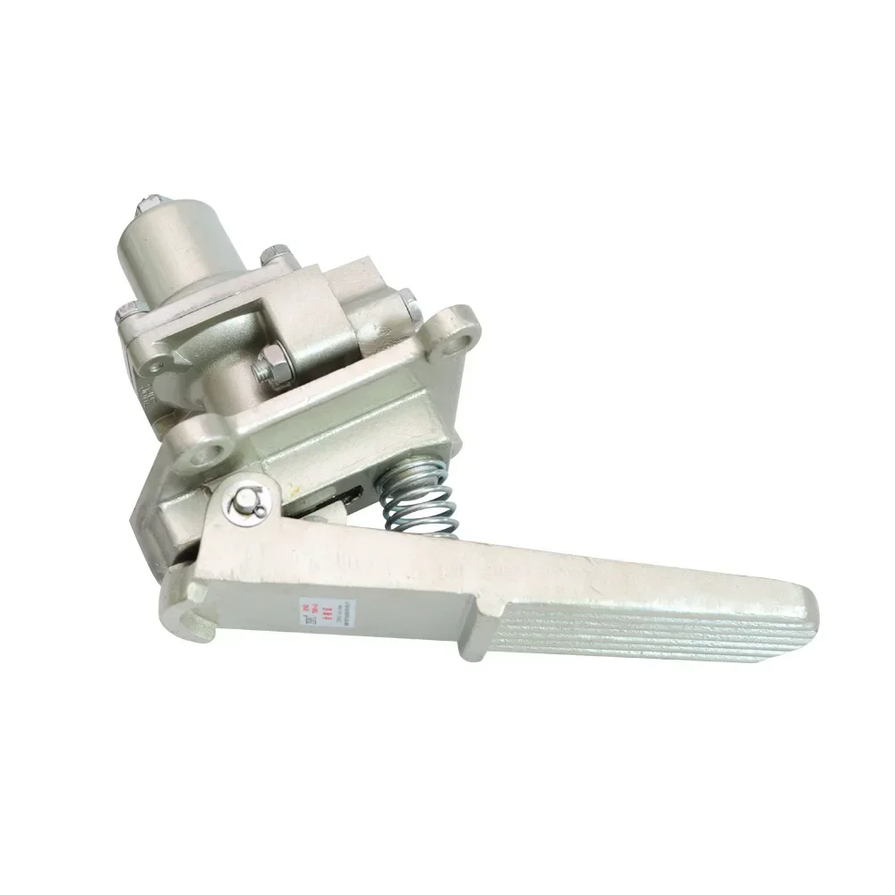 TMR7-L6 Pedal pressure regulating vaive QY402 Control Air Pedal Actuated Valve pneumatic control valve