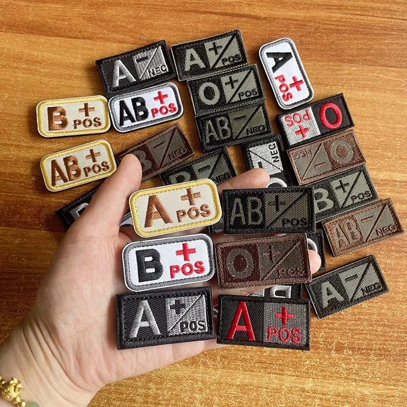 2 Stück Blutgruppen-Aufnäher A B O AB NEG POS, Klettverschluss, Kleidungsapplikation, Stickerei, Taktisches Emblem, Militäraufkleber für Mantel/Rucksack – Detail 3