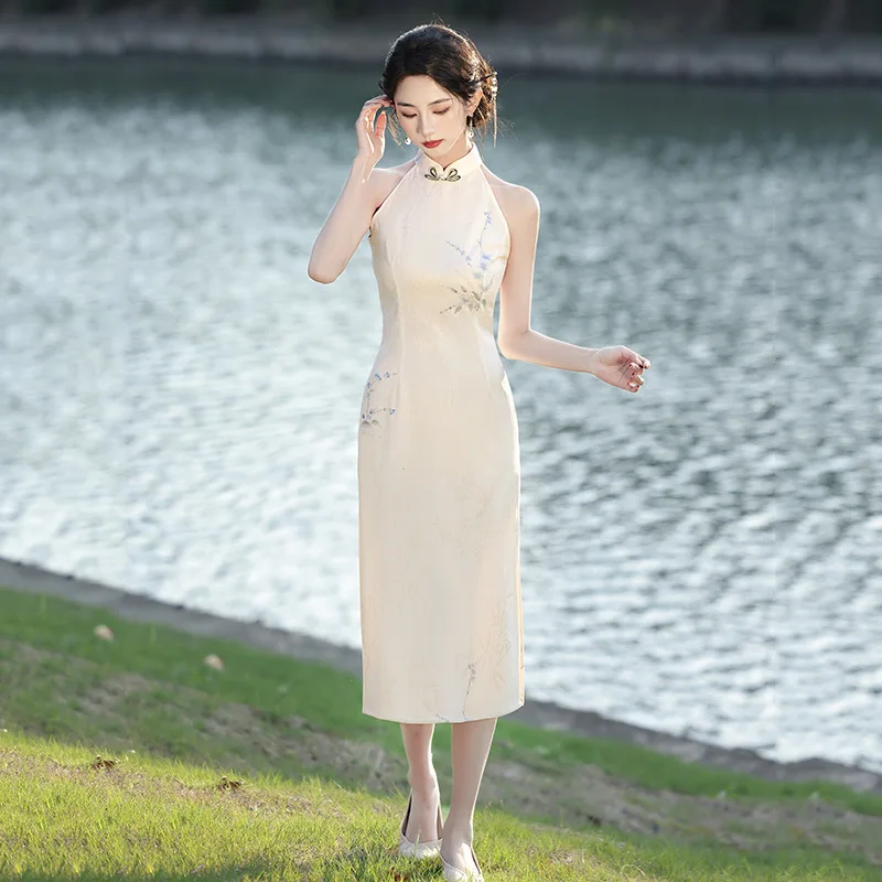 Sexy Halterneck Chinese Style New Elegant Long Cheongsam 2025 New Style Young Sleeveless Print Summer Qipao Dress