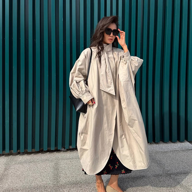 Damen-Windbreaker mit Kordelzug, tailliertem Schnitt, elastischen Ärmelbündchen, kurzem Trenchcoat, Rüschensaum, kurzer Bomberjacke, Streetwear-Oberbekleidung – Detail 3