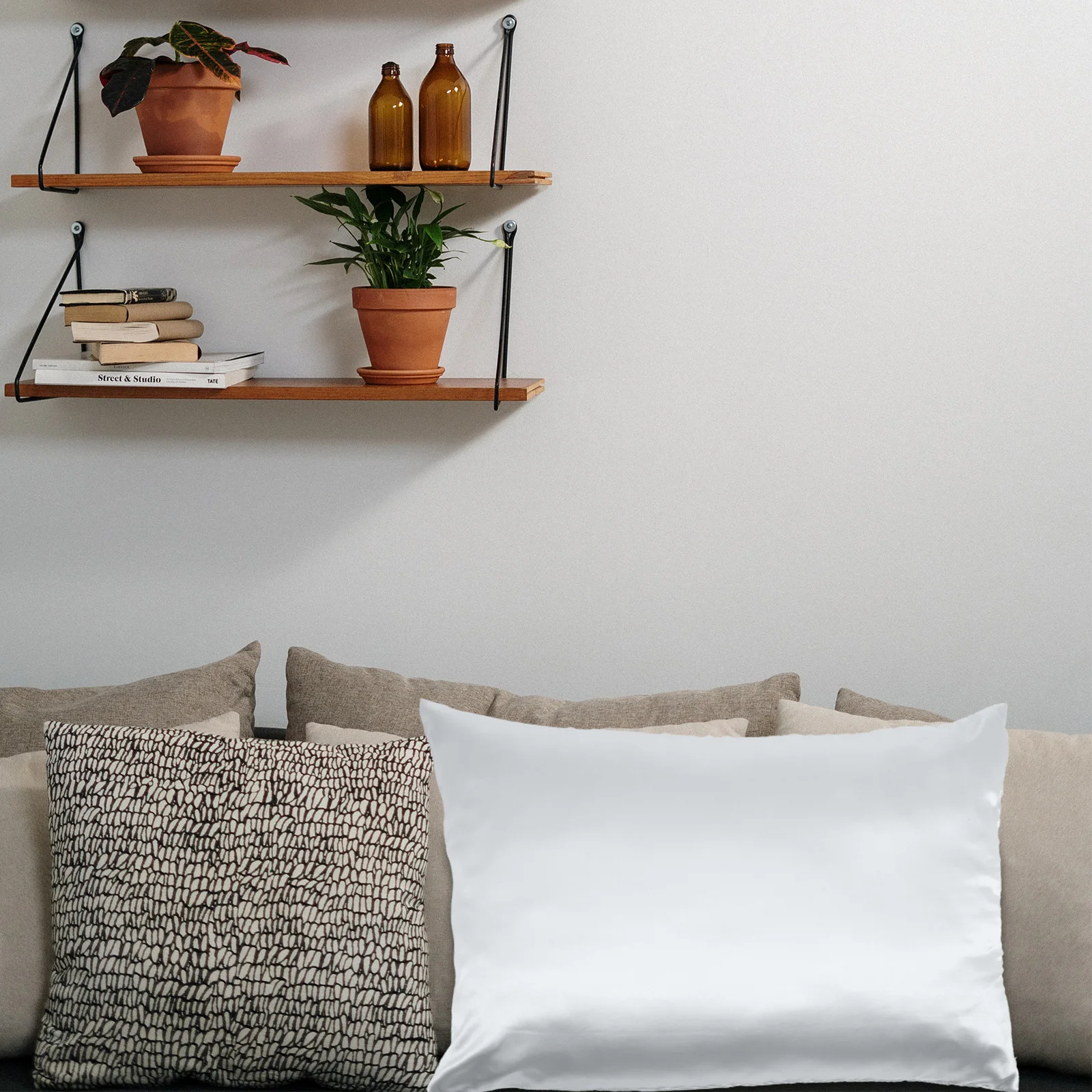 

2pcs Pillow Covers Ice Silk Pillowcase Solid Color Polyester Cooling Zipper Design Home Bed Pillow Cover Decorative Cushion