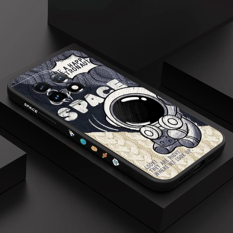 

Sweater Astronaut Phone Case For Oneplus 12 12R 11 11R 10 10R 10T 9R 9RT 9 8T 8 7 7T Pro 5G Liquid Silicone Cover