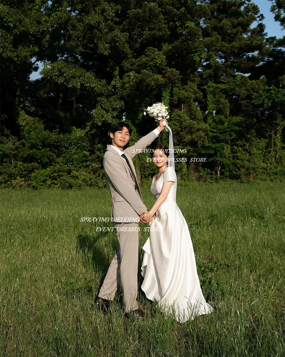 الرش بسيط العاج الساتان الزفاف صورة تبادل لاطلاق النار فستان ساحة طوق قصيرة الأكمام كوريا زي العرائس مشد طويل ستناء Dersس مخصص