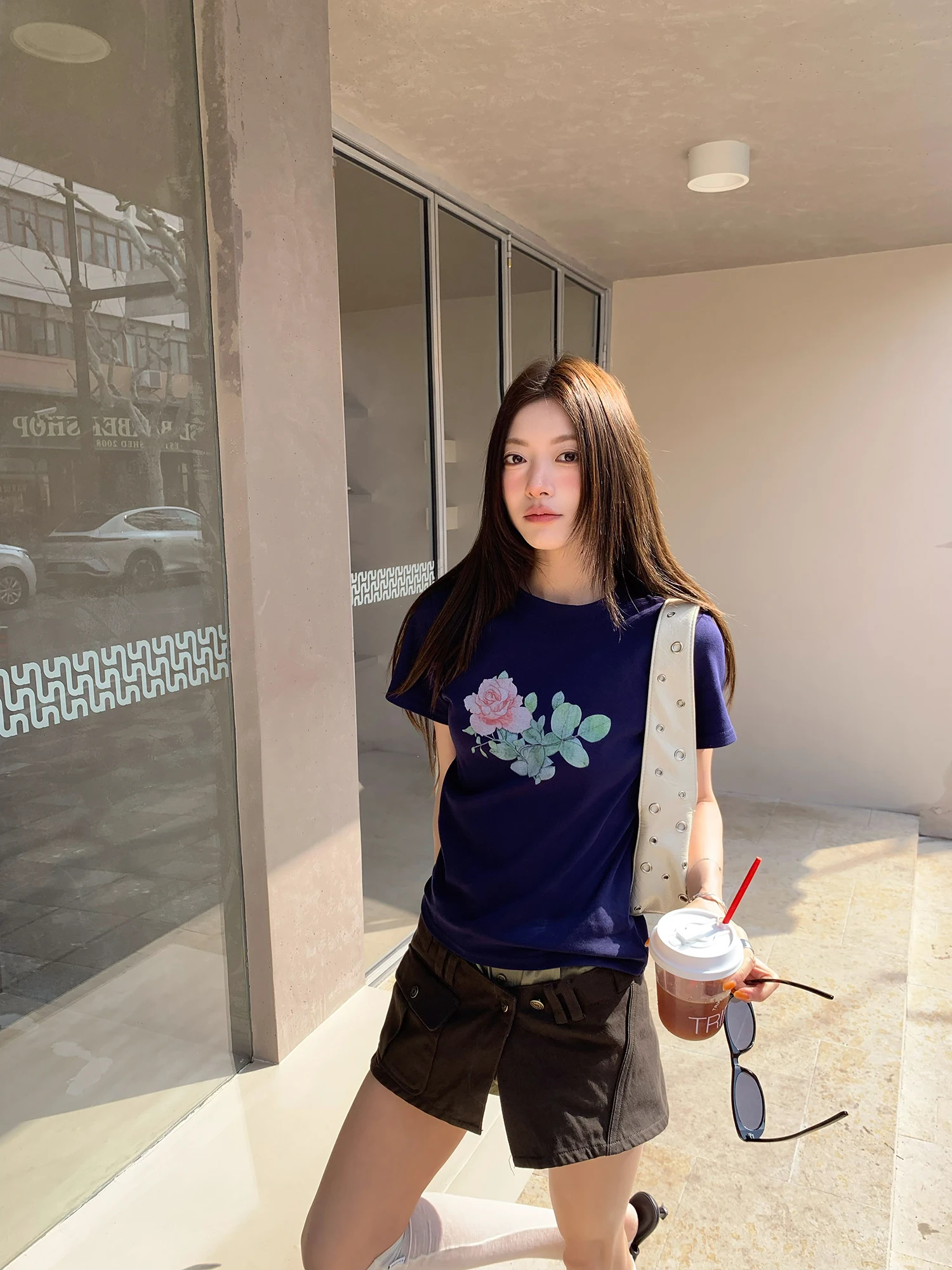 

Футболка с коротким рукавом и принтом роз, универсальный летний топ для похудения в повседневном стиле, из смесовой хлопковой ткани, с принтом Dental Bracelet Big Wang