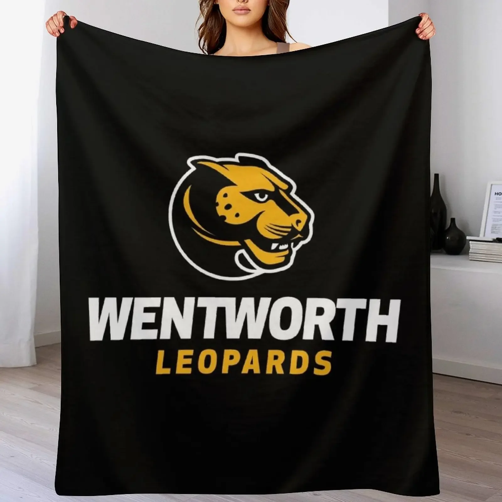 Wentworth Institute of Technology Throw Blanket Flannel Fleece Soft Warm Throw Blanket