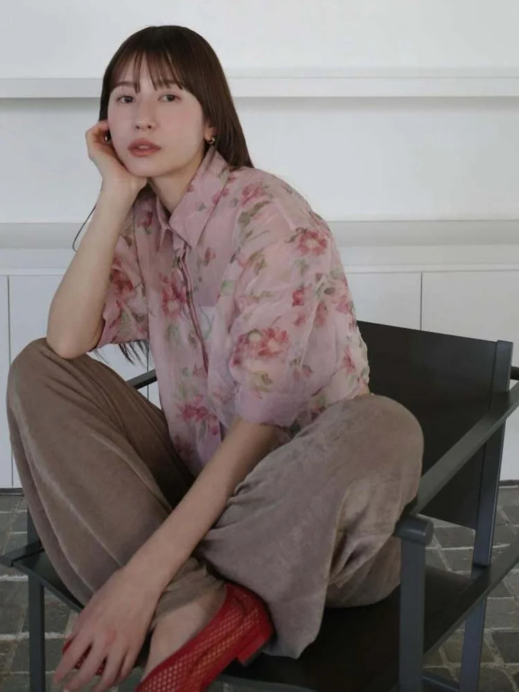 

C1ane Thin Veil See-through Bubble Sleeve Printed Shirt Turn-down Collar Commute Style Loose Fit Polyester Fiber Short Sleeve