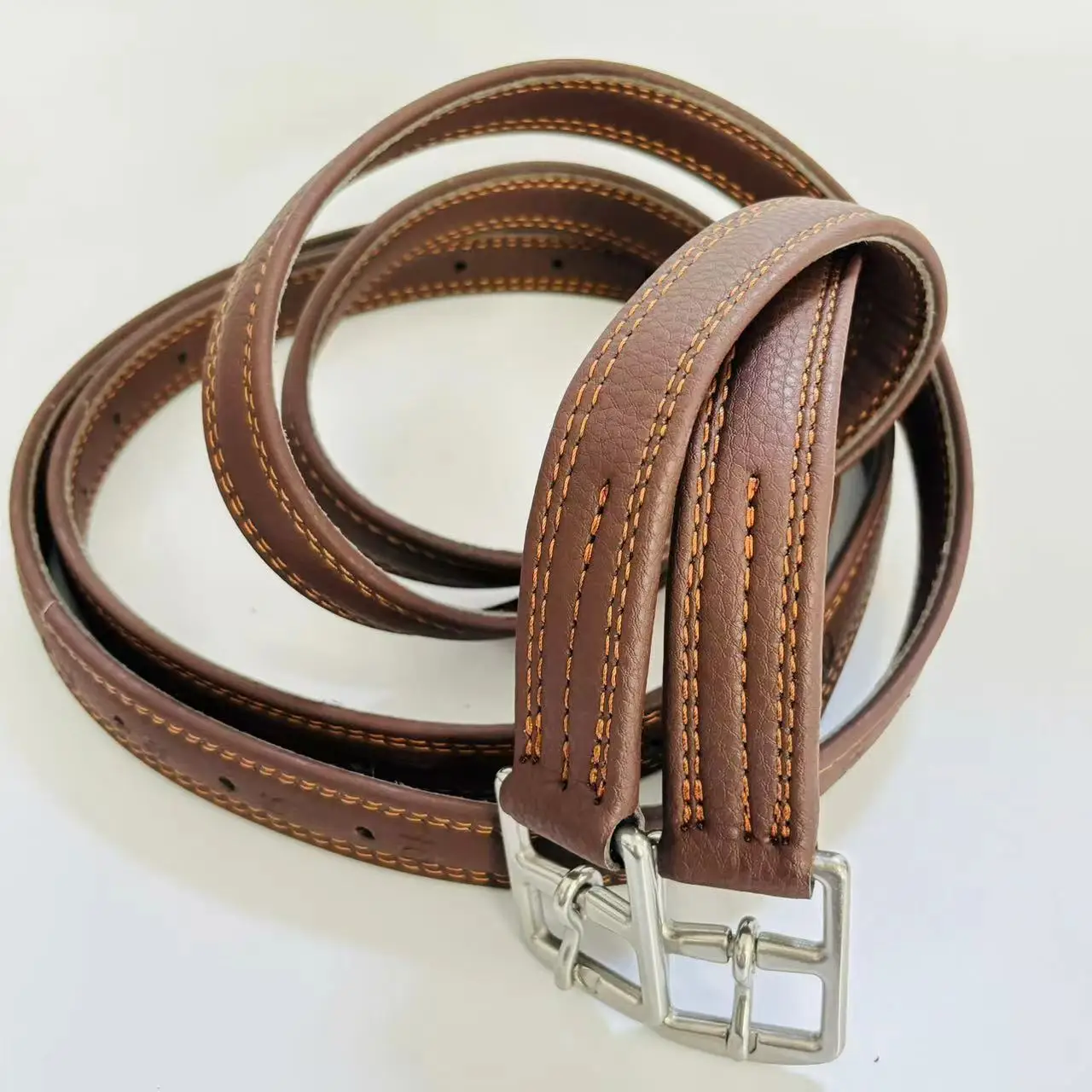 Staffa per sella per cavallo con staffa con accessori per l'equitazione, elementi di fissaggio durevoli in acciaio inossidabile