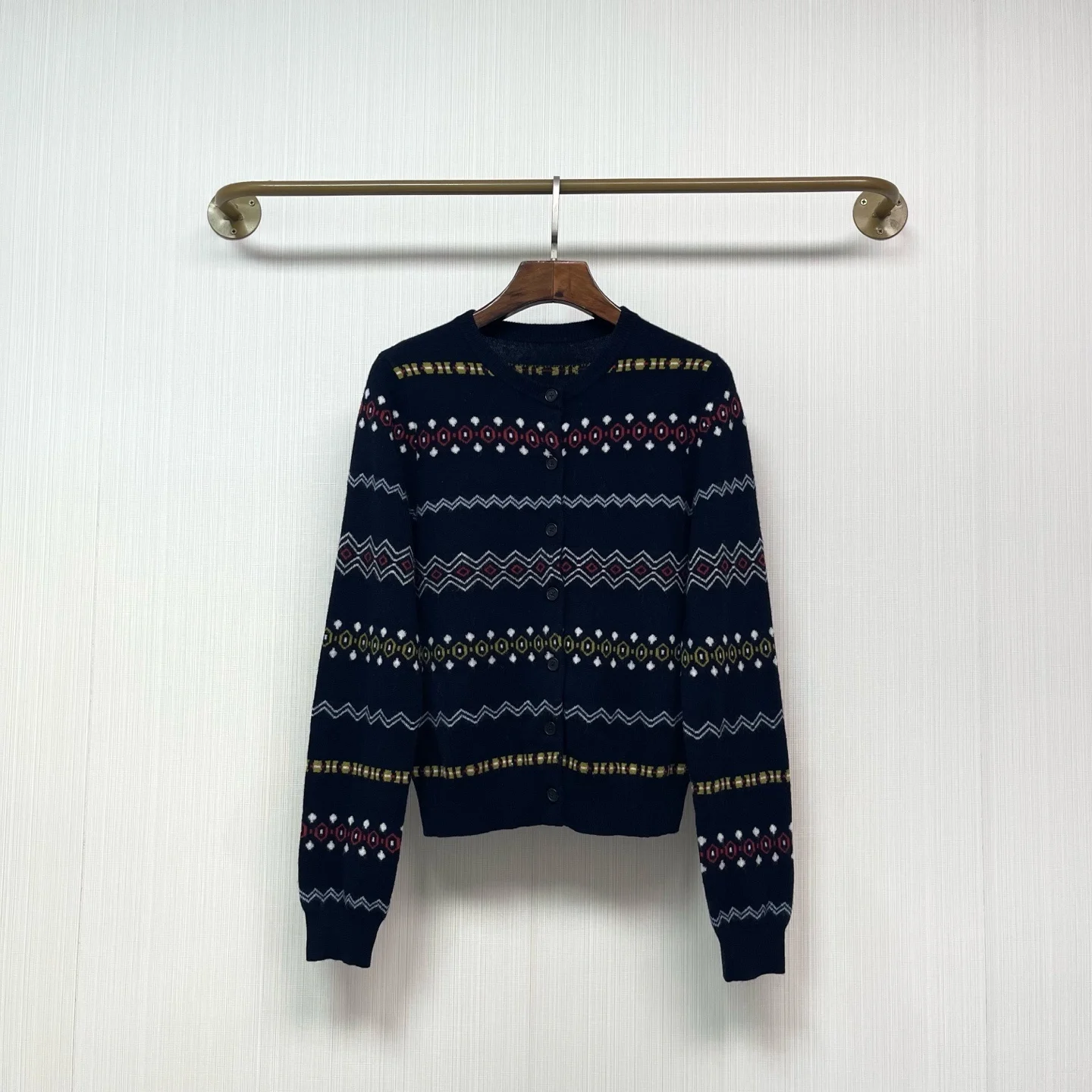 

High quality new women's jacquard sweater round neck cardigan jacket, casual versatile striped knitted cardigan top