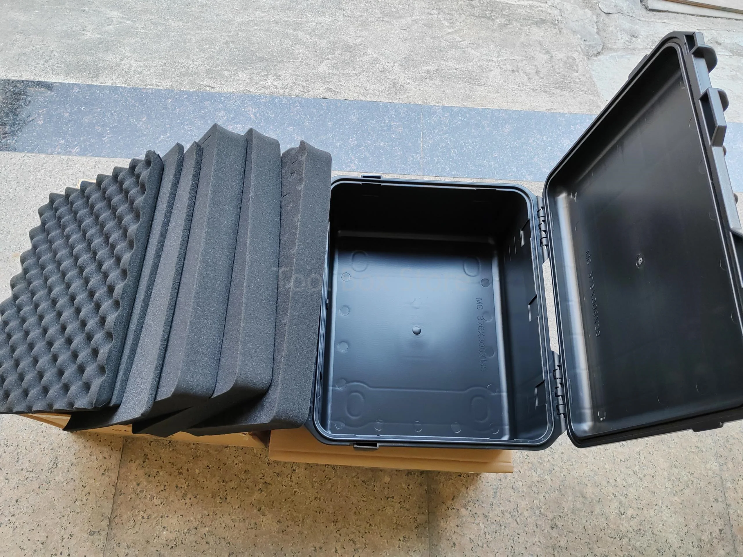 Plastic Tool Box Shockproof Tool Case Waterproof Hard Case Bag Storage Box Equipment Instrument Case Portable Large Toolbox