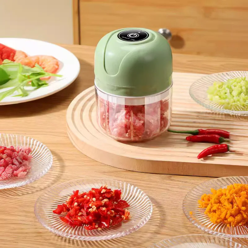 

Electric Garlic Chopper Garlic Ginger Vegetable Crusher Sturdy And Durable USB Charging Meat Grinder Kitchen Utensils 250ml