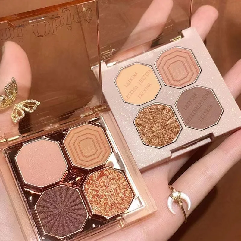 Palette di ombretti evidenziatori a 4 colori Starry Night: finitura glitter perlescente nei toni marrone/dorato/nudo, adatto ai viaggi