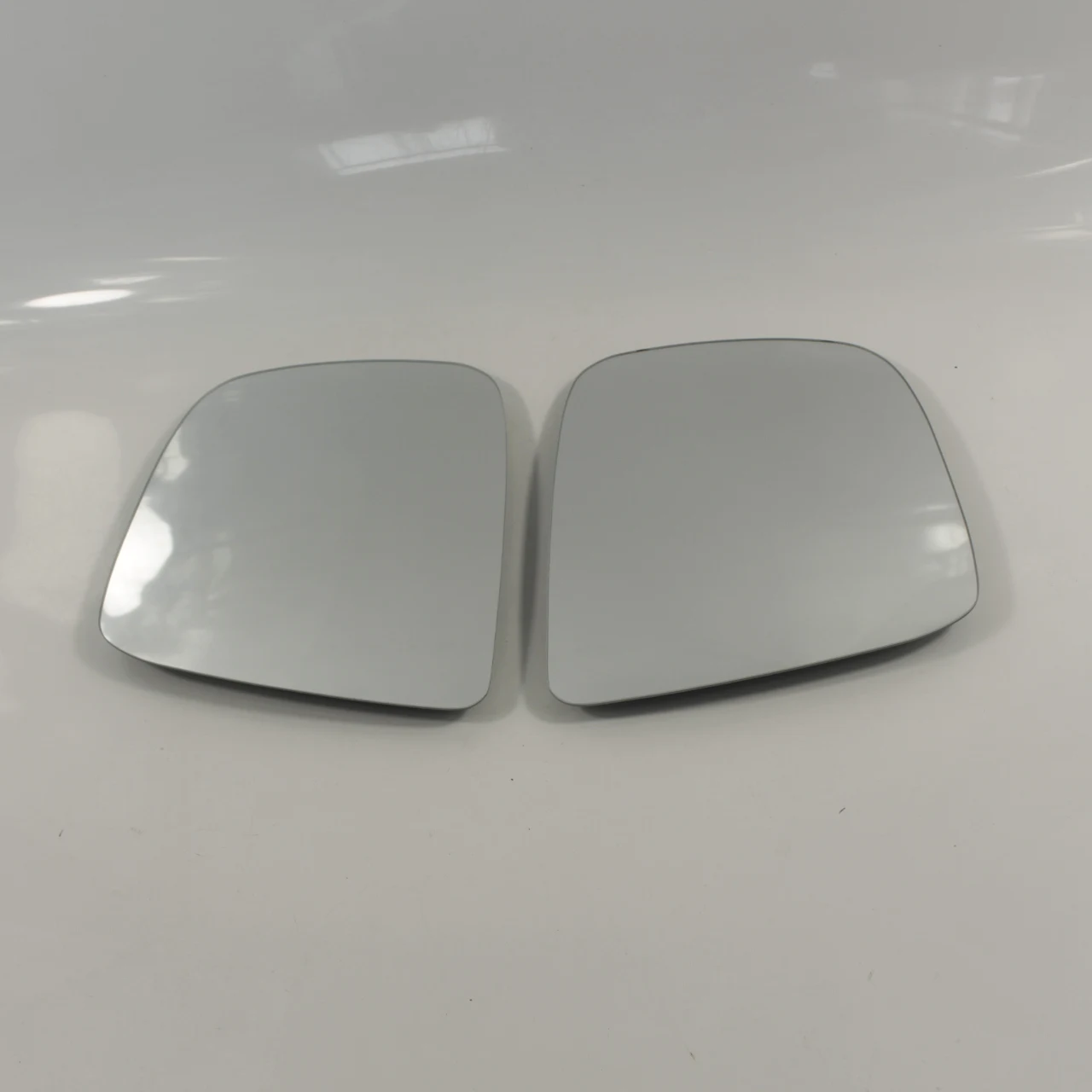 For NISSAN NV200 EVALIA CAR WING SIDE MIRROR GLASS HETAED WITH BACK PLATE