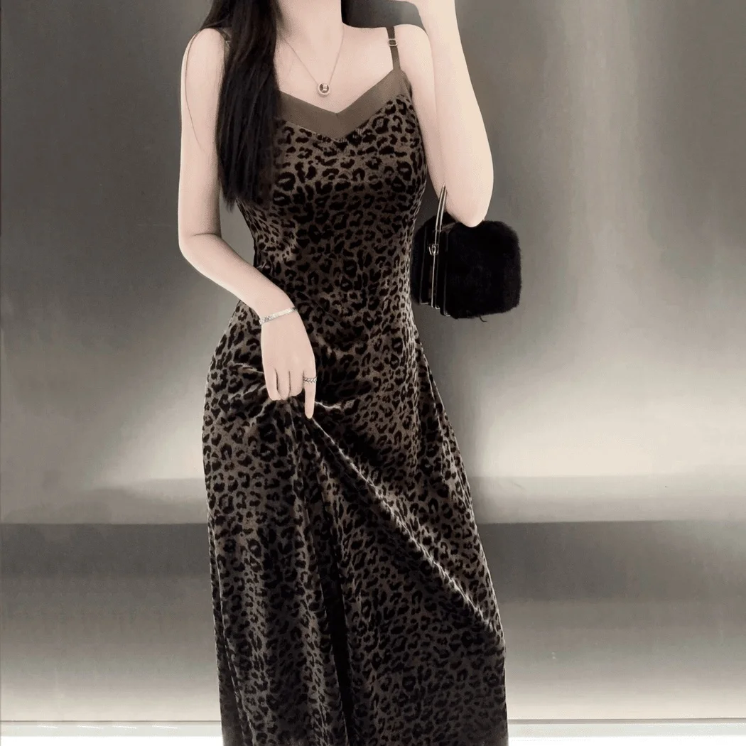 

2025 Autumn Winter Women's Leopard Print Velvet Spaghetti Strap Maxi Dress - Sexy Vintage V-Neck Sleeveless Evening Party Dress