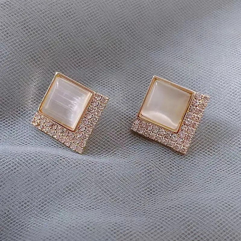 Korean Fashion Exquisite Square Opal Earrings Romantic Wedding Commemorative Gift Outstanding Female Personality Small Jewelry