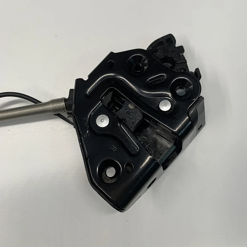 Plug and Play Anti-pinch Electric Soft Close Suction Door Kit Fit New Toyota RAV4 Corolla Door Latch Mod Parts