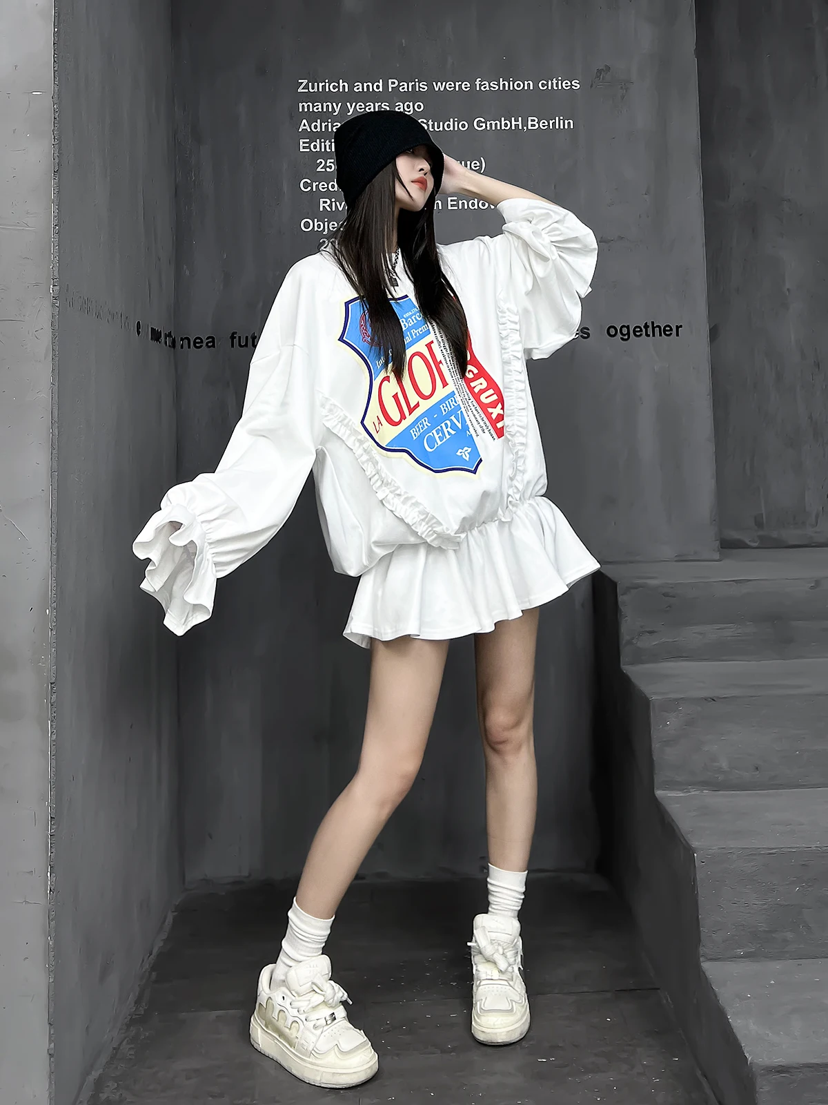 

Стильное белое платье-свитшот с принтом, оверсайз, женское летнее хлопковое платье с длинным рукавом в уличном стиле