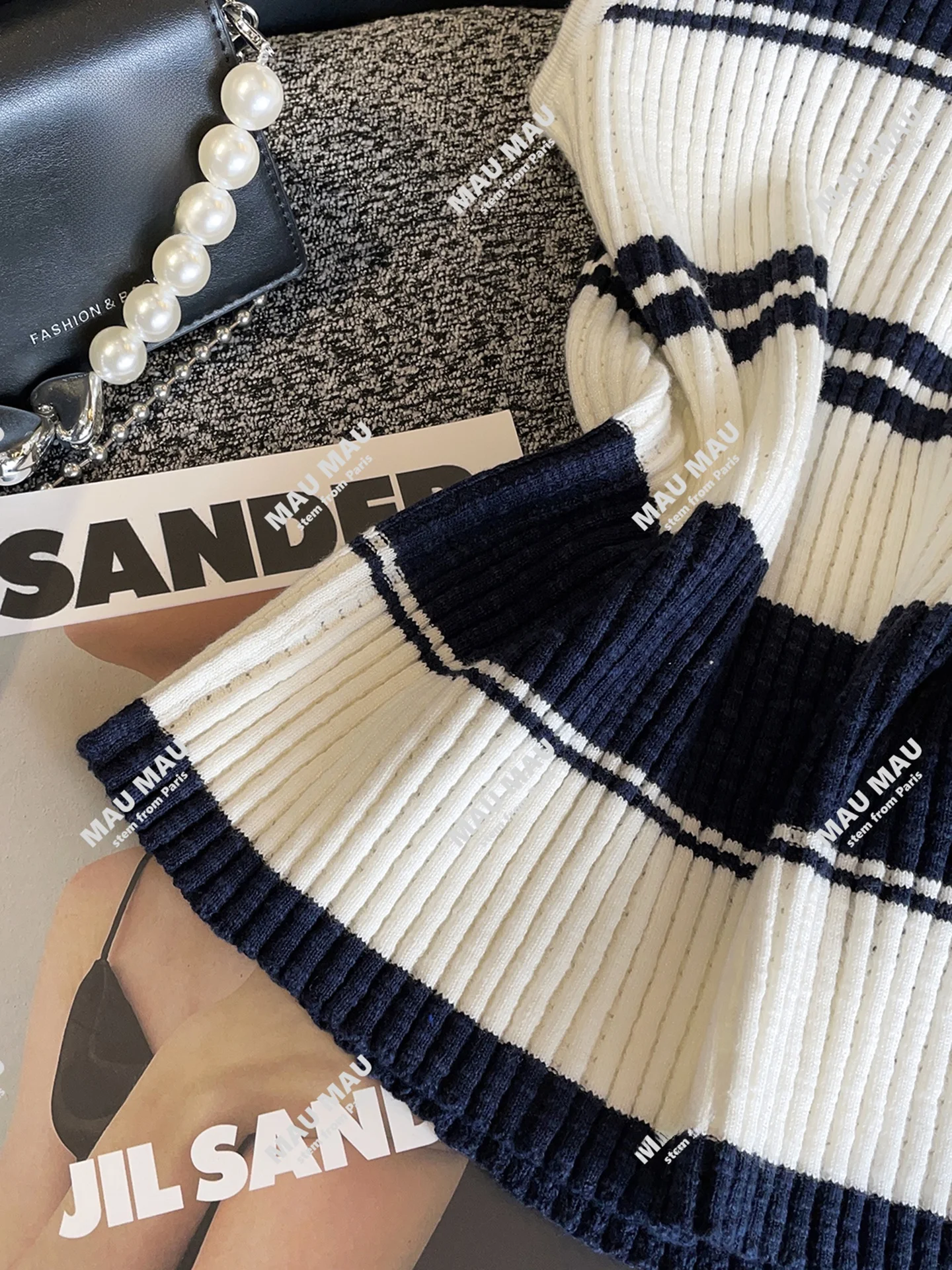 

High-End Women's Casual Stripe Patchwork Letter Knitted Vest Top Faionable Versatile Commute Sle Regular Fit Knitwear
