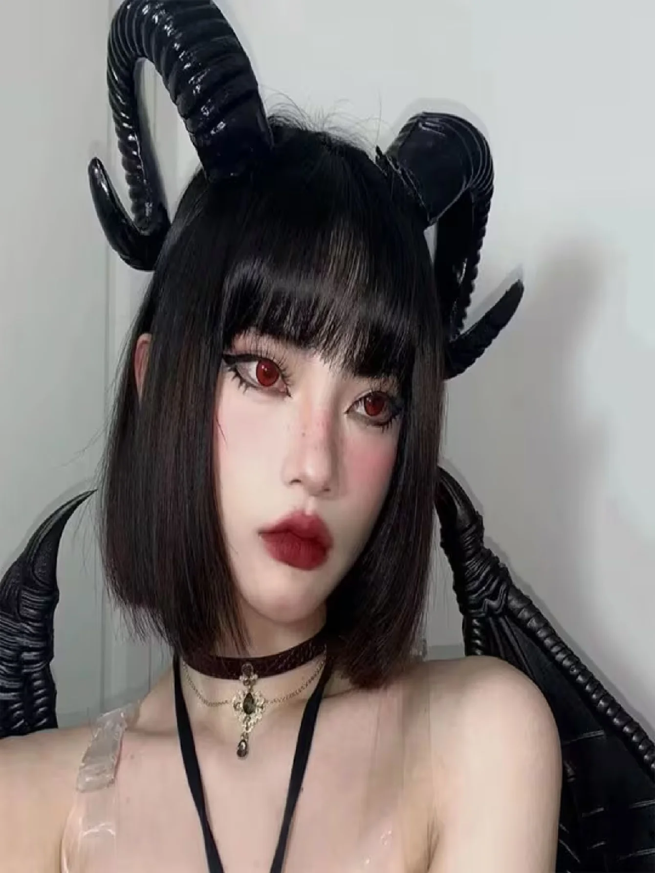 Serre-Tête Cornes de Diable Noir – photo 1