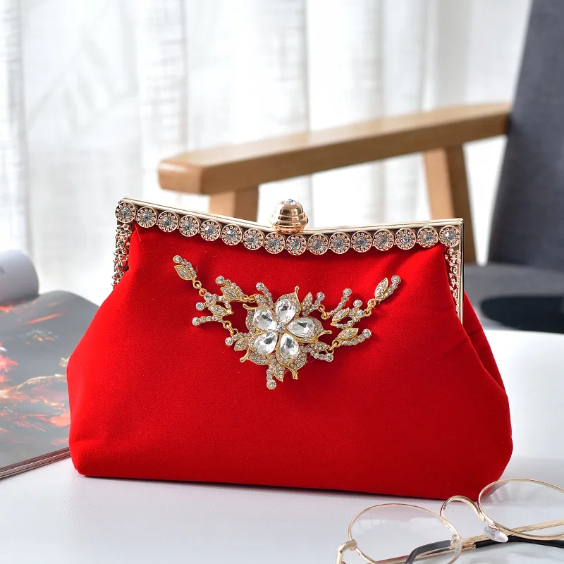 

New Female Diamond Pearl Handbag Vintage Crystal Flower Evening Bag Wedding Bride Clutch Bag Purse（Red）