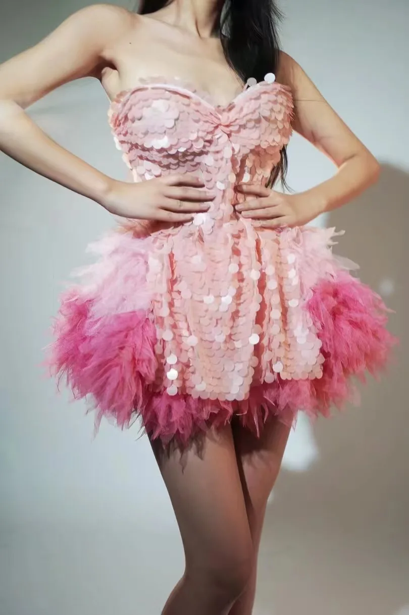 Luxuriöses trägerloses Kleid mit Herzausschnitt, Pailletten, figurbetontem Schnitt, Feder-Tüllrock, für Bühne, Geburtstagsfeier, Cosplay, Clubwear, Bar-Kleid – Detail 4