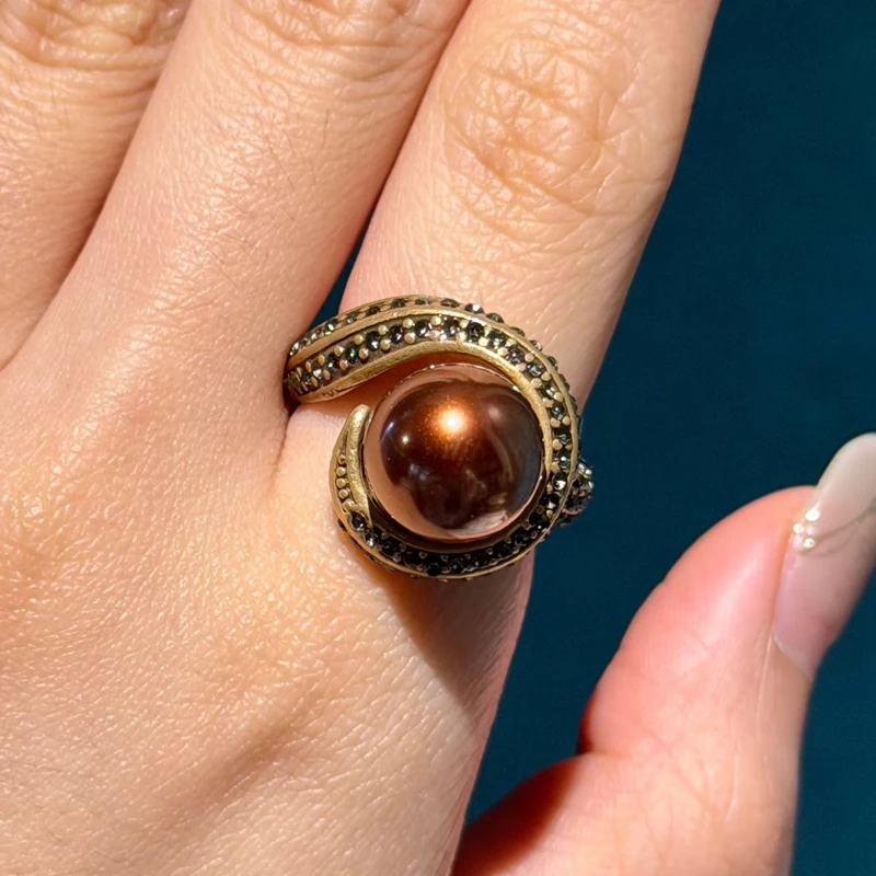 

Luxury Vintage Red Copper Brown Pearl Rings for Women Black Rhinestones Antique Retro Accessories Wedding Geometric New 2026