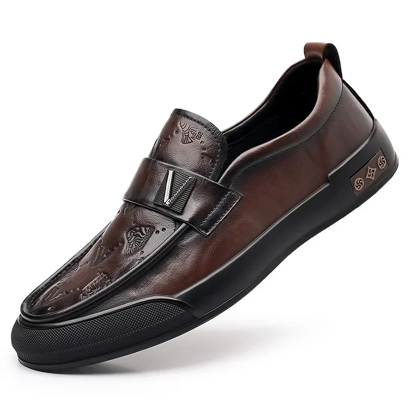 Zapatos de cuero de lujo para hombre, mocasines informales de suela suave a la moda, estilo británico, primavera y verano