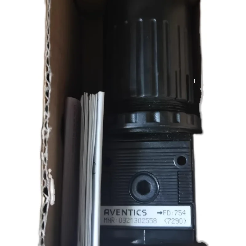 

Anwochi edge banding machine pressure regulating valve 0821302558 0821302559 0821302558