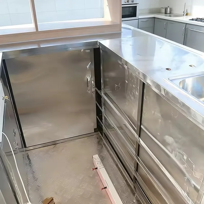 Custom Double Decker Mobile Catering Vehicle Practical Food Beverage Service Cart For Outdoor Business Operations