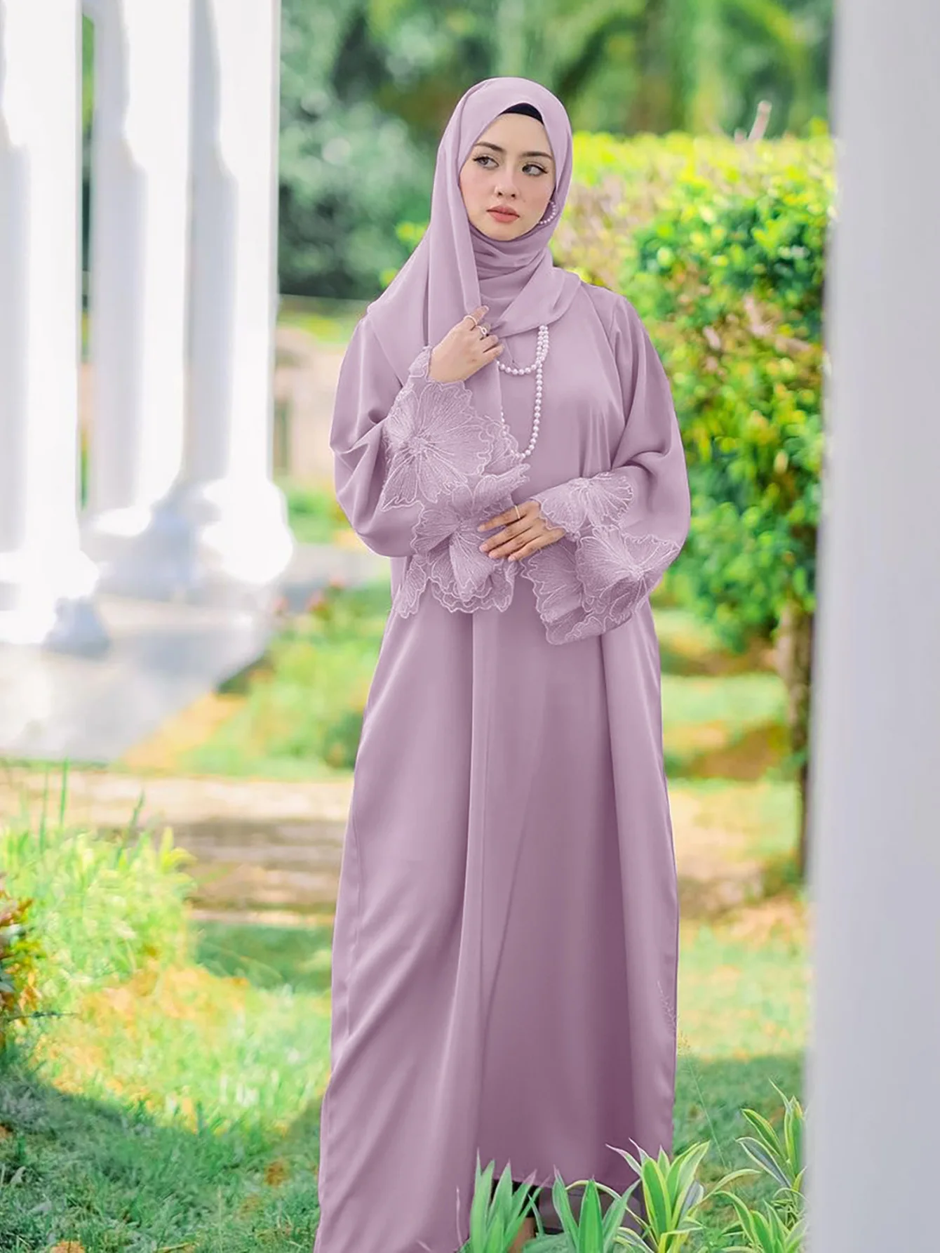 Middle East Women Clothing Muslim Robes Malay Indonesian Dress with Headscarf Lace Long Sleeves Elegant Dubai Arabic Gowns