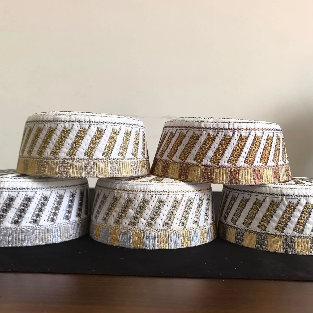 2 Pcs Muslim Caps For Men Colthing Hat Tax Products Turkey Kufi Islamic Kippah Jewish Embroider Luxury Topi Mesh Summer 03727