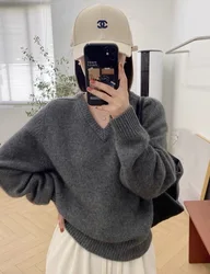 2024 Autumn and winter Thick Cashmere Sweaters Women Long Sleeve V-Neck Cashmere Sweaters Women Knitwear Tops