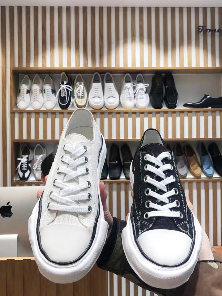 

Повседневная парусиновая подошва ручной работы, белая растворяющаяся для пар, низкий верх, плоская резиновая подошва, дышащая молодежная трендовая летняя обувь...