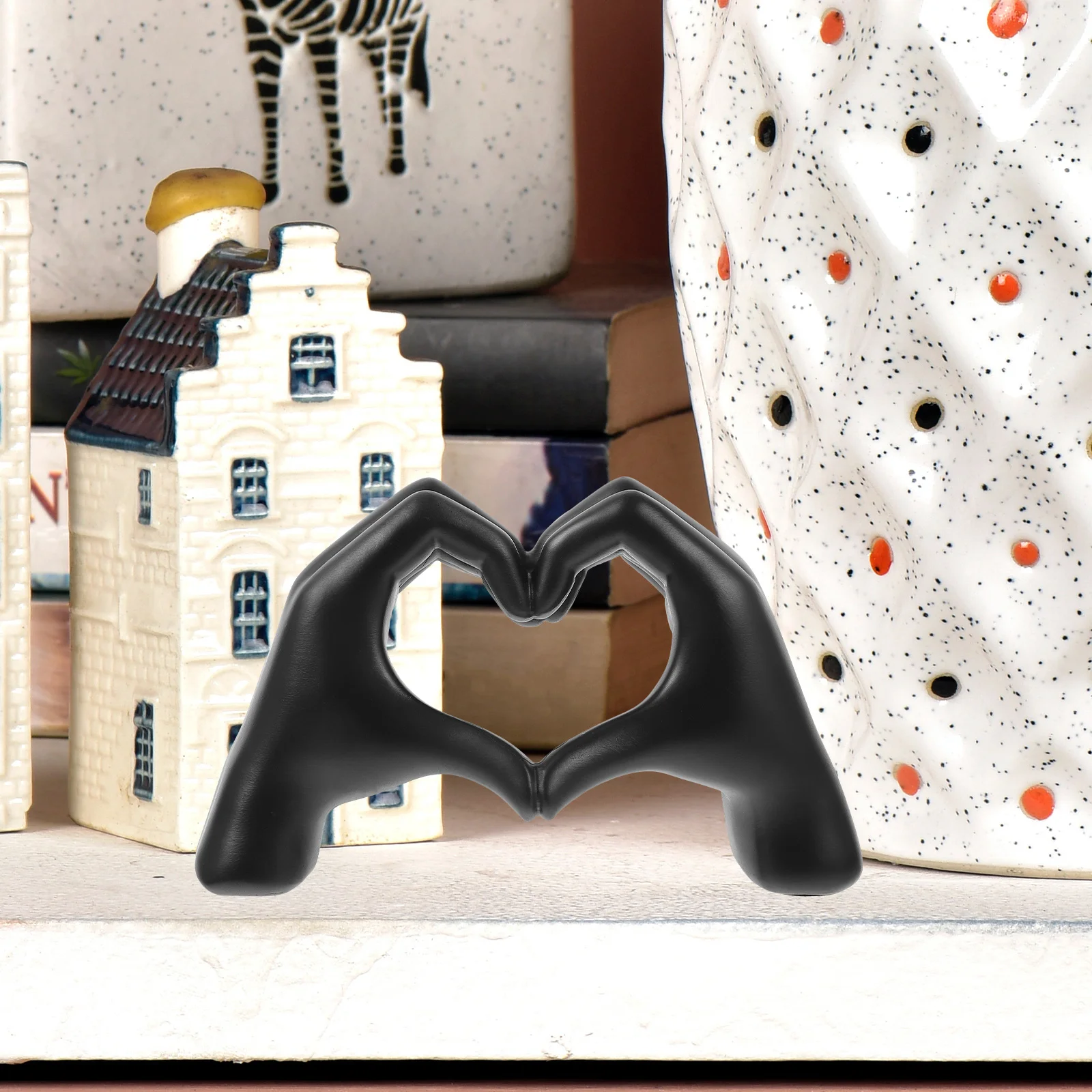 

Love Heart Hand Decoration Resin Craft Black Exquisite Resin Hand Gesture Art Home Desktop Decoration Heart Finger Statue