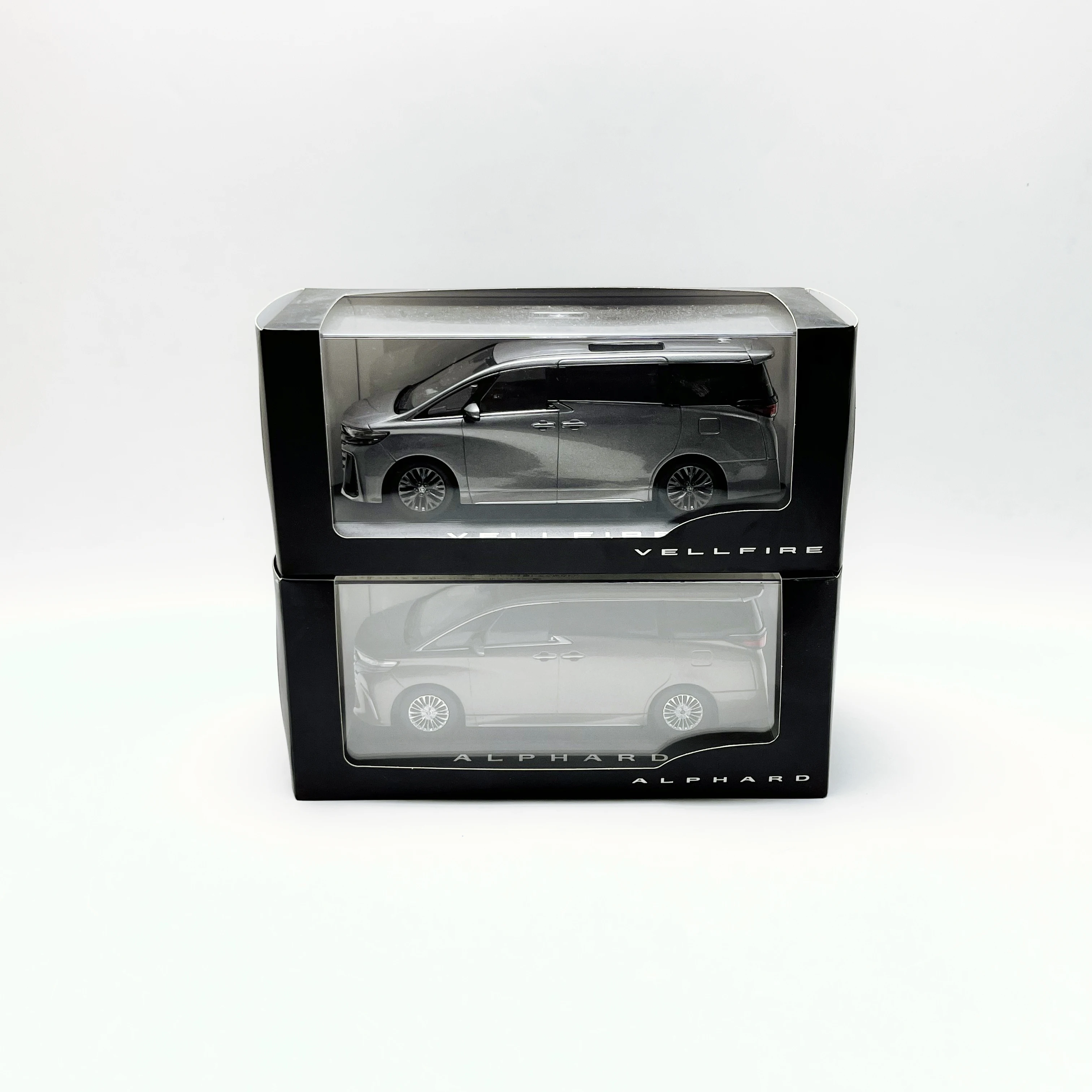 

Оригинальная модель автомобиля из сплава Toyota VELLFIRE 1/30