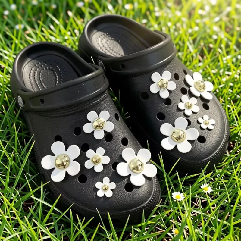 Best Selling Hole Shoes Charms Ready To Put on White Daisy Sunflower Combination Suit Shoe Buckle Girlish Shoes Accessories 2026