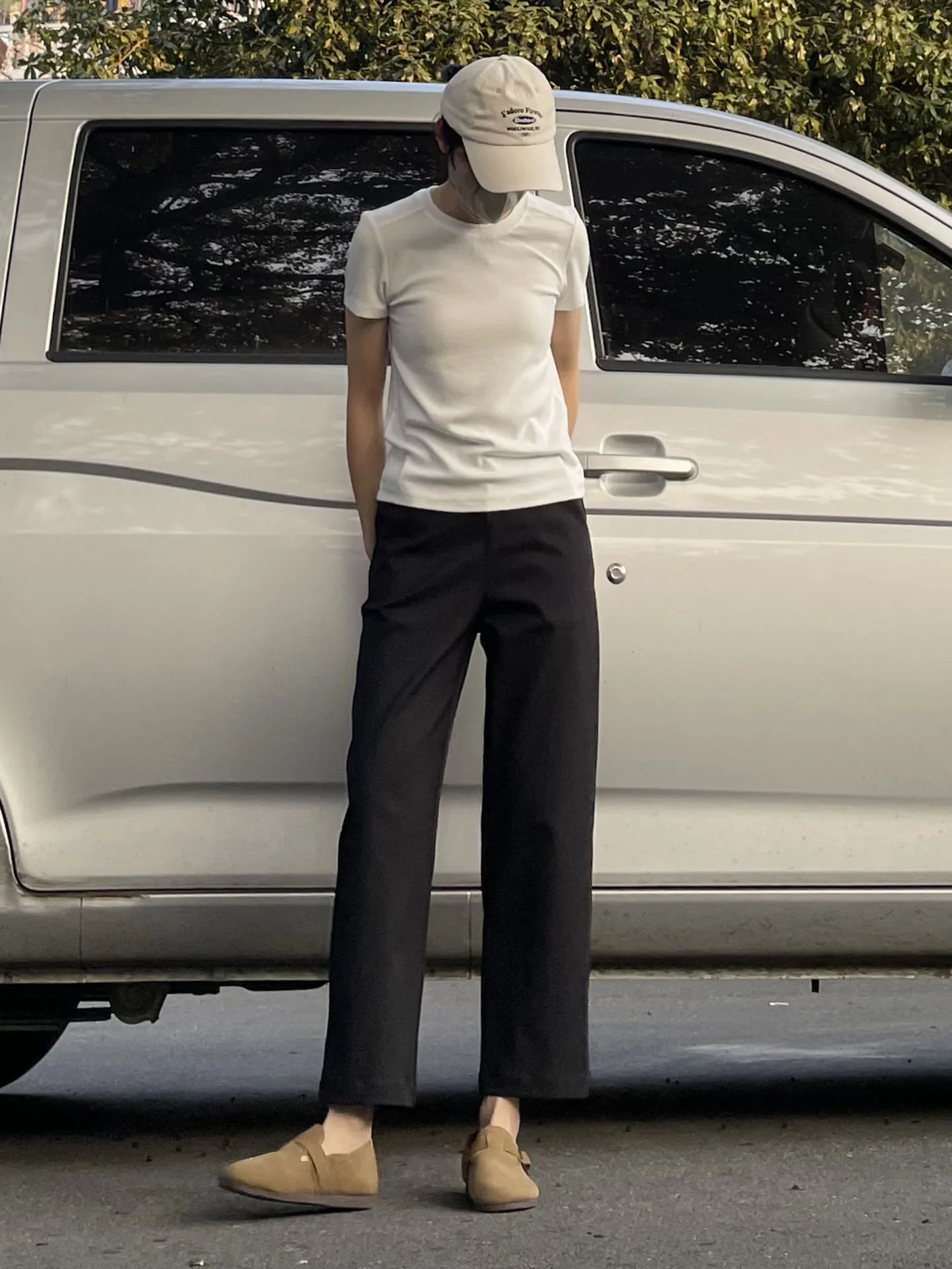 블랙 캐주얼 스트레이트 레그 팬츠 통근 스타일 여성 루즈핏 밴딩 허리 9부 기장 봄 신상