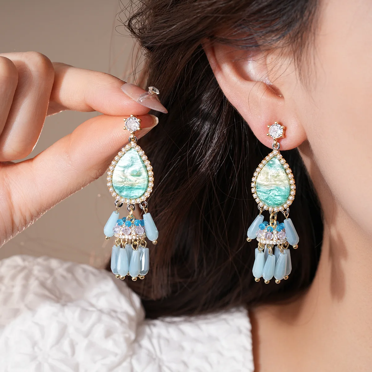 

NISHIZAWA Retro Chinese Style Beaded Crystal Tassel Earrings Light Luxury Design Niche Earrings for Women