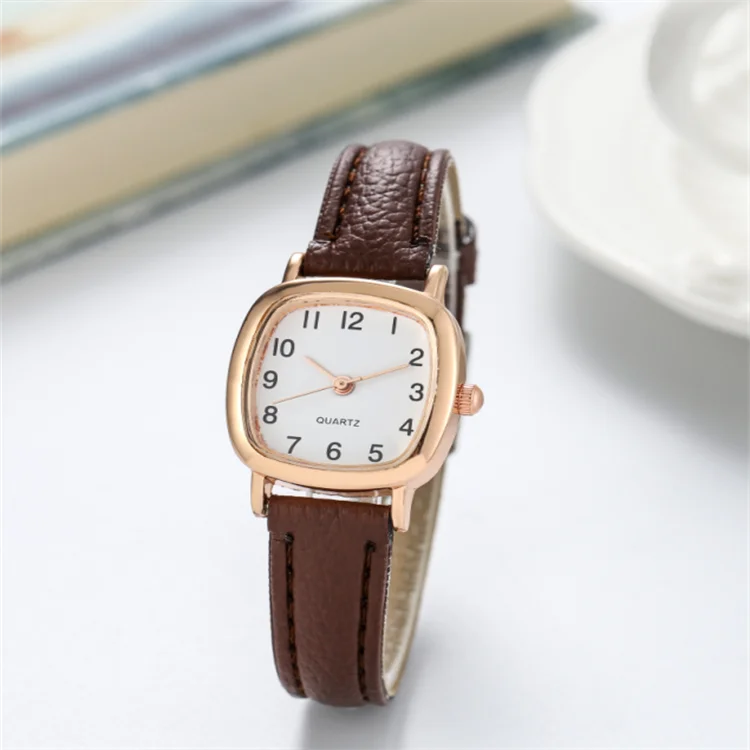 Small and exquisite girl's quartz watch digital simple belt ladies watch