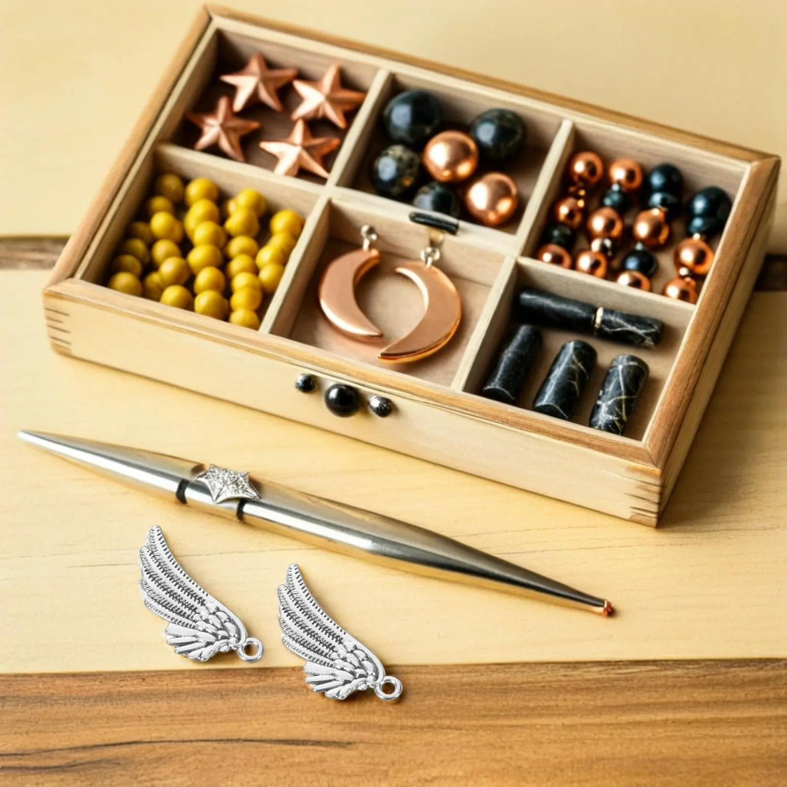 

Angel Wings Pendant Necklace Fine Alloy Shiny Surface Tarnish Resistant Dainty Layering Piece for Outfit Styling Wedding