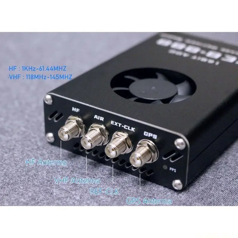 

E56B -888 Radio Receiver Offeres Real Time Bandwidth Up To 61.44MHz Zynq7010 FPGA For Amateur Radio Exploration