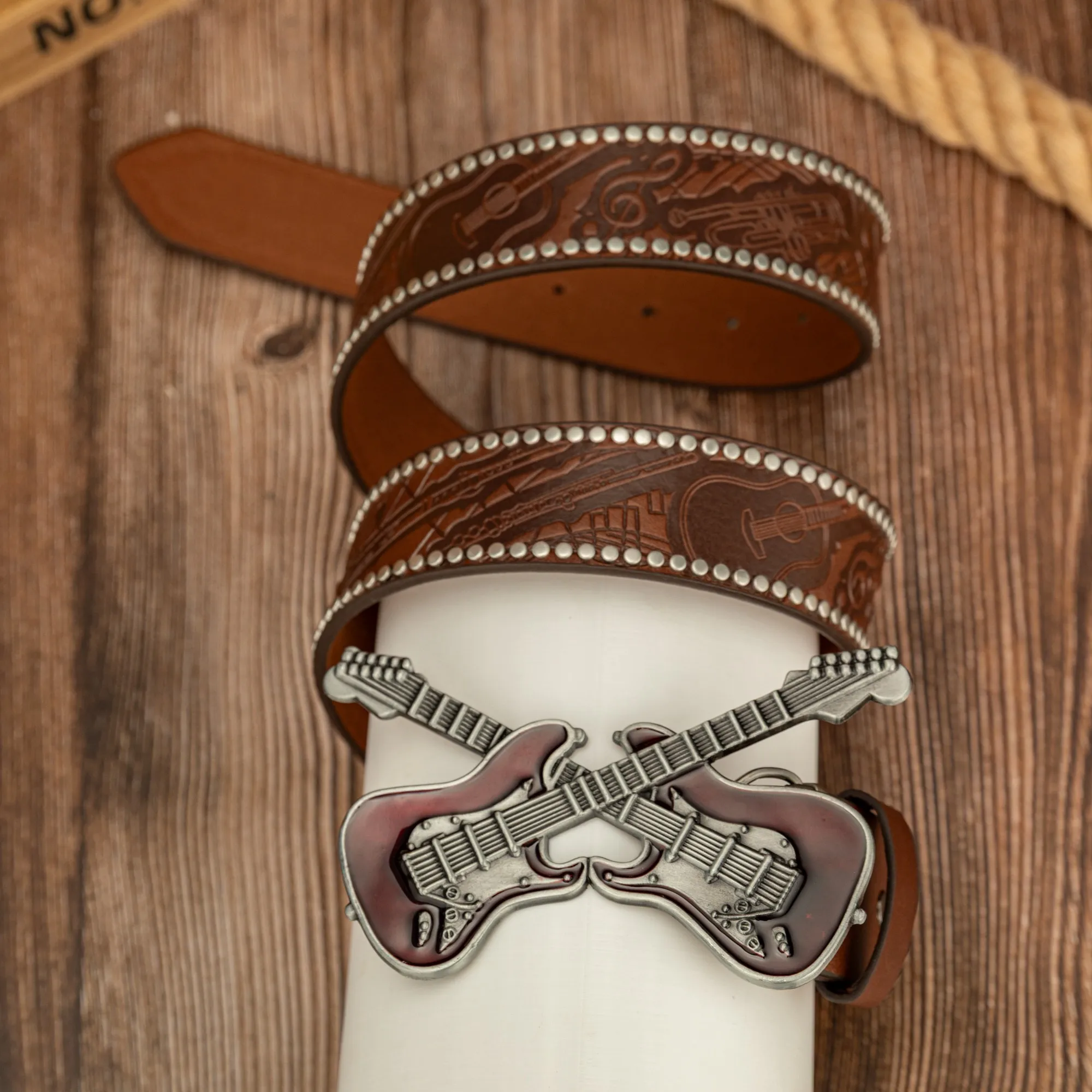 Symmetrical Double Guitar Zinc Alloy Buckle PU Instrument Embossed Rivet Belt Suitable for Daily Commuting Graduation SeasonGift
