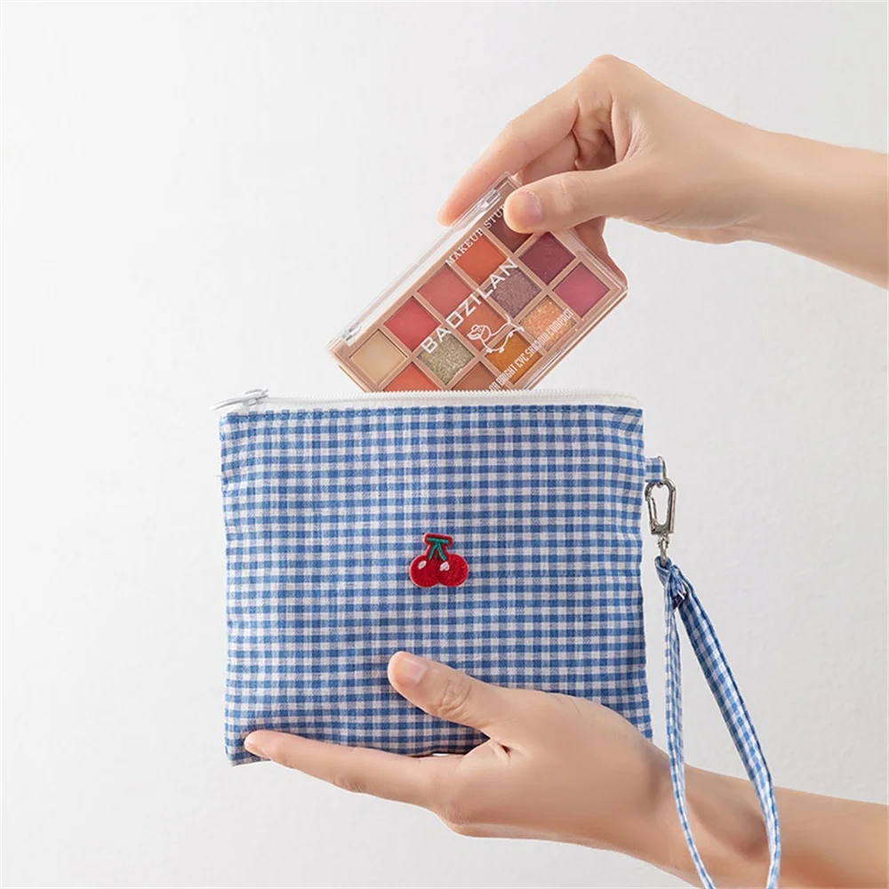 

Cherry Canvas Makeup Bag Portable Red Plaid Large Capacity Cosmetics Lipstick Storage Bag Pouch Zipper Toiletry Handbag