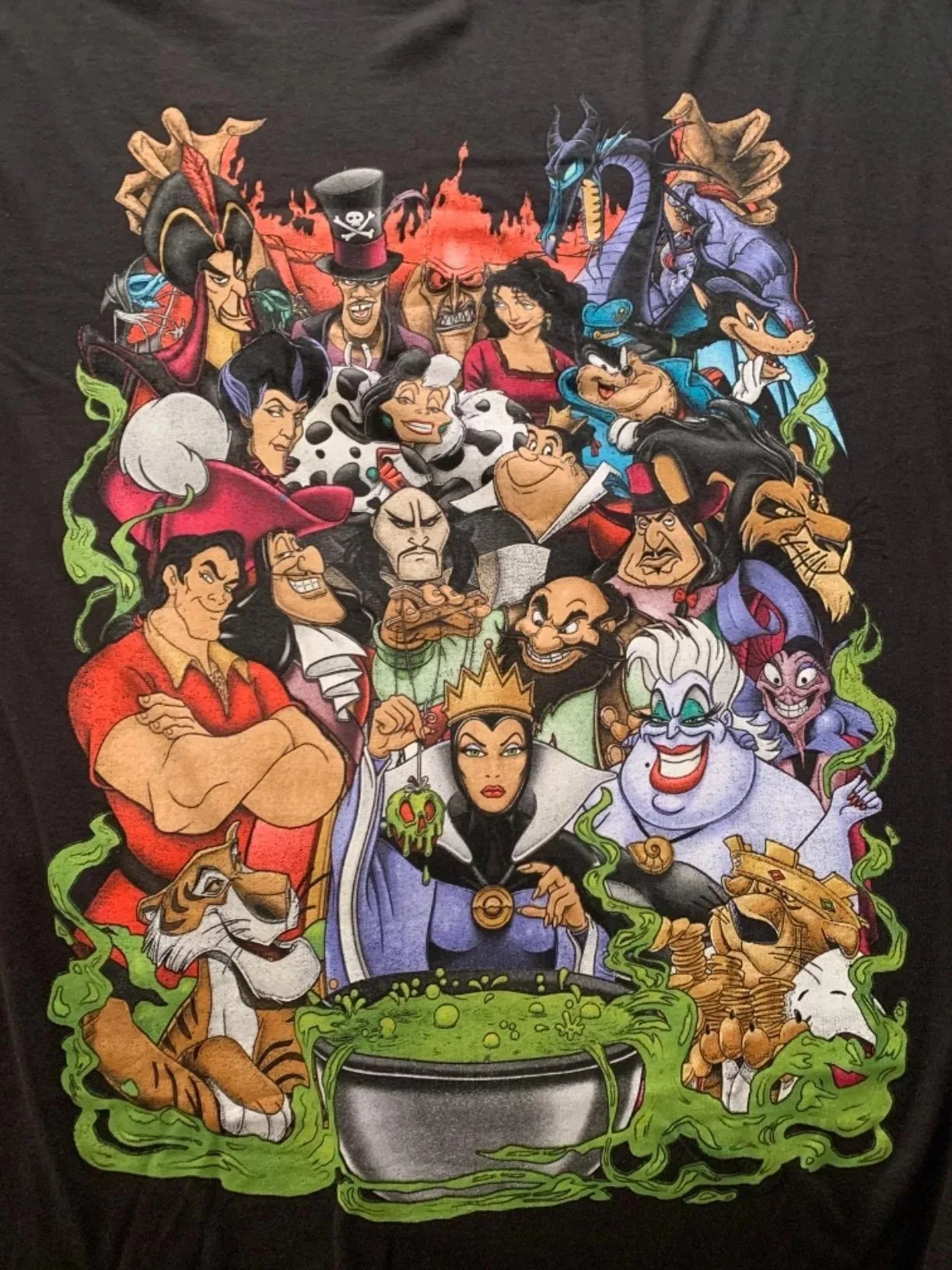 تي شيرت Disney Villains Group Collage Graphic Ursula Maleficent وما إلى ذلك ملابس عائلية متطابقة صيفية سريعة الجفاف ومريحة ومريحة