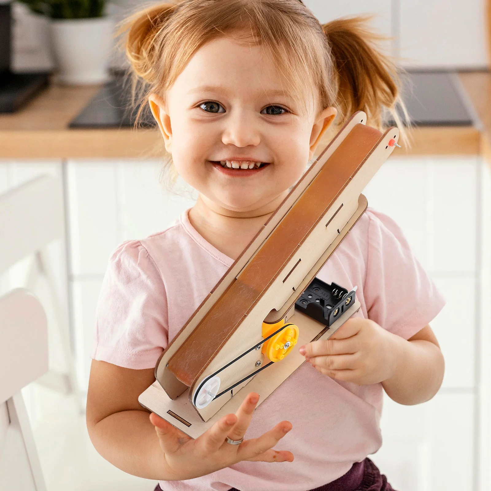 電動コンベヤーステムキット子供用 DIY 物理教育ビルディング実験ビルディング科学教育木製パズル