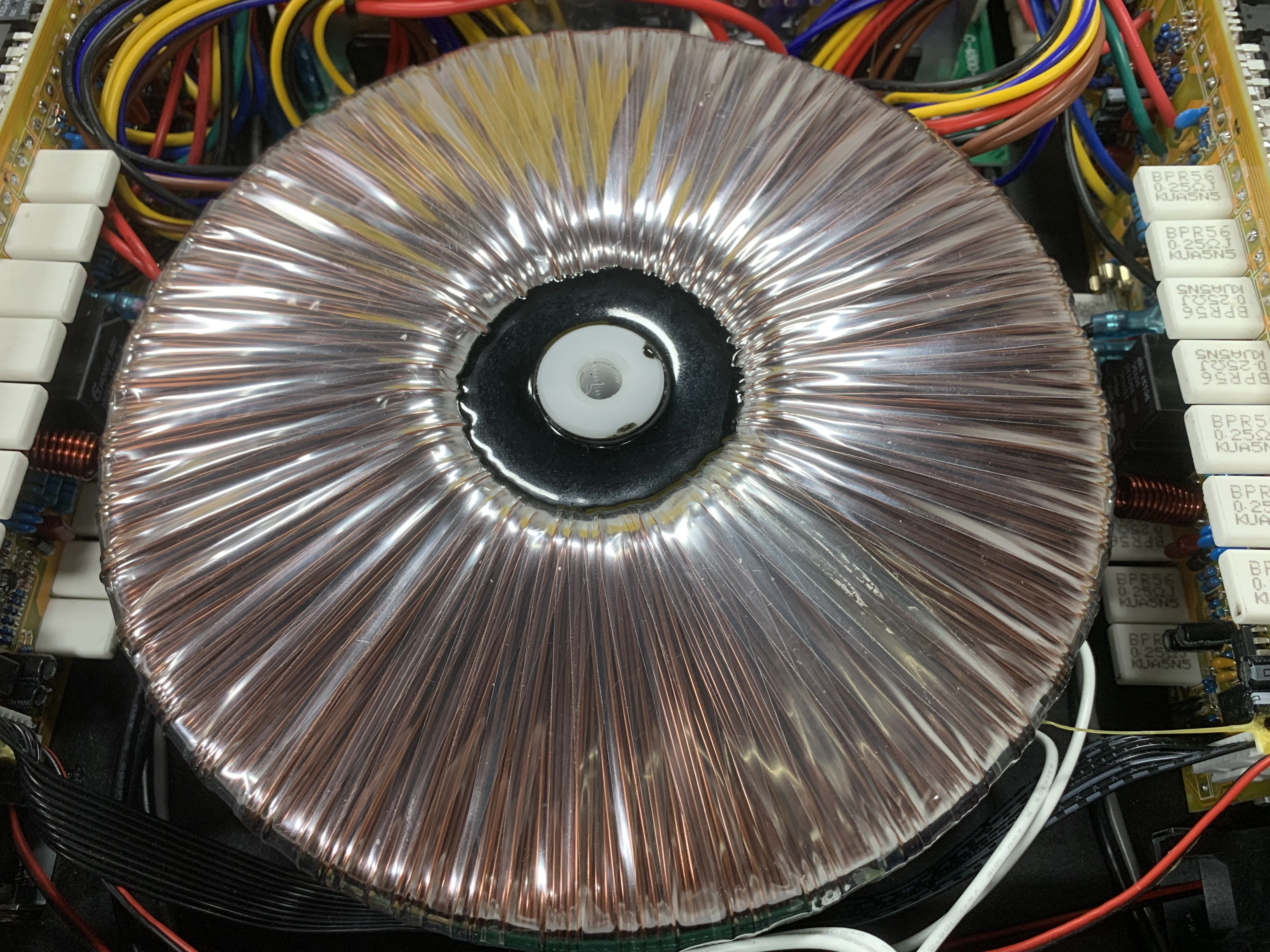 Professional Audio Power Amplifier Class H 4-Channel Amplifier 2U 4x1000w High Output Power for Outdoor Stage Live Concerts